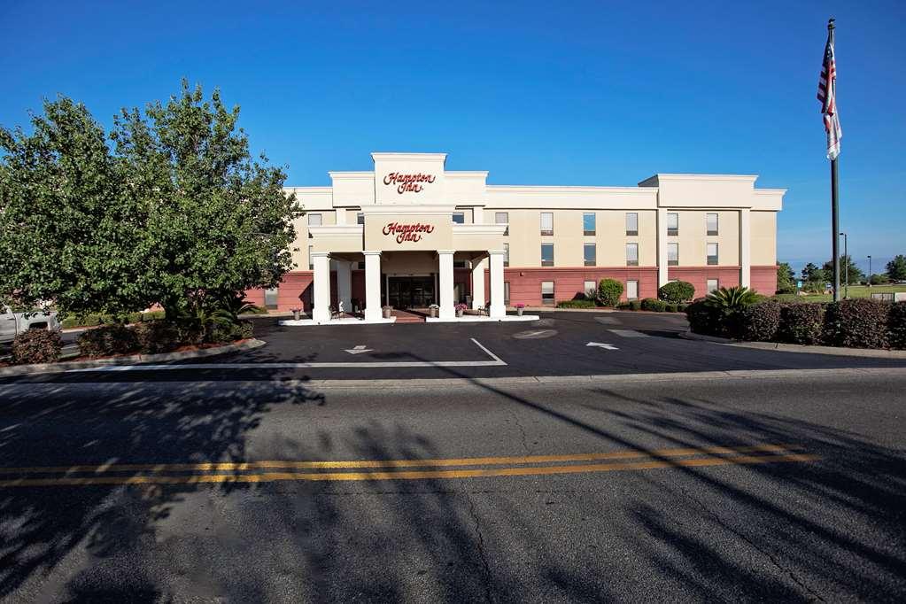 Hampton Inn Моултрі Екстер'єр фото