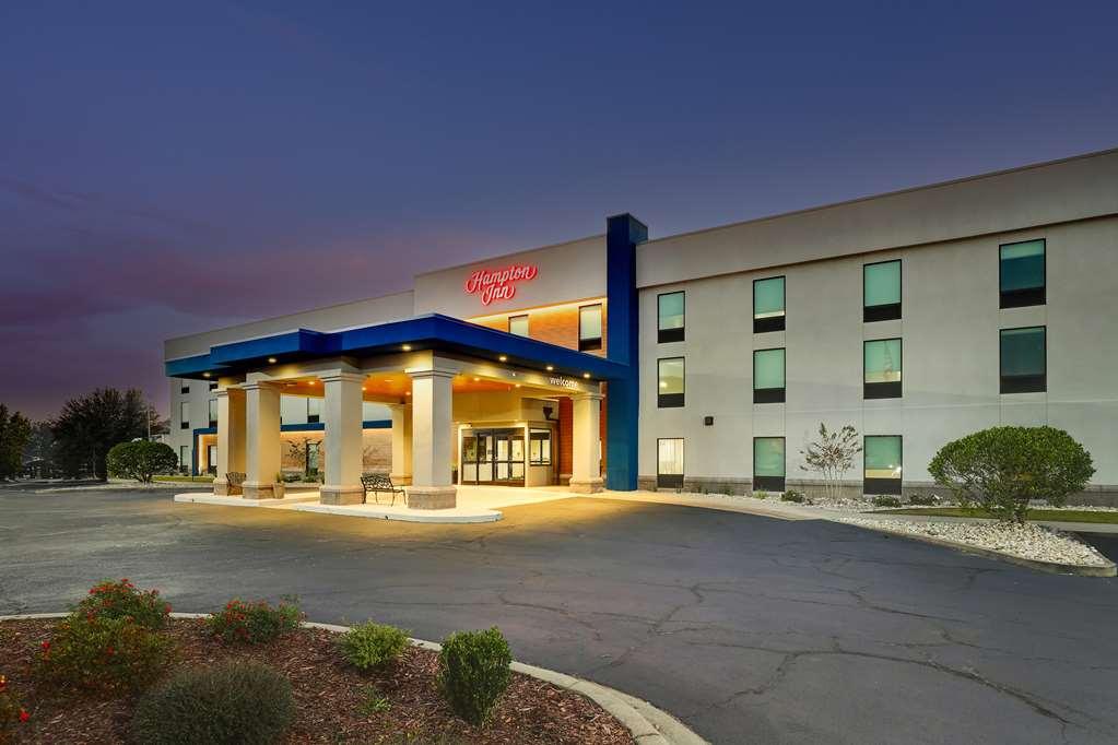 Hampton Inn Моултрі Екстер'єр фото