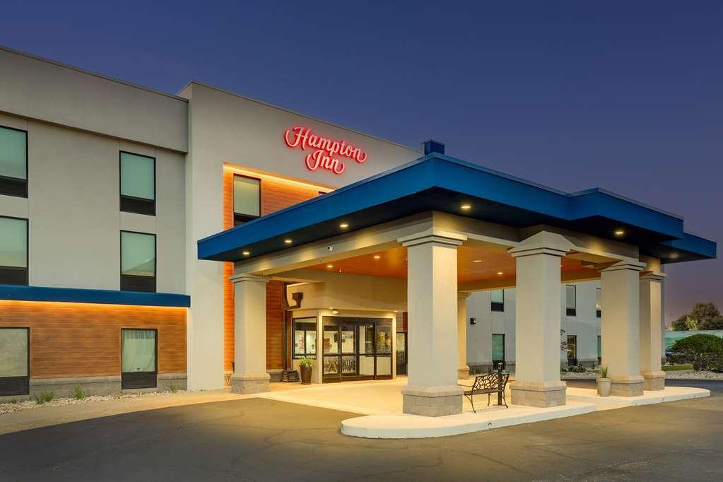 Hampton Inn Моултрі Екстер'єр фото