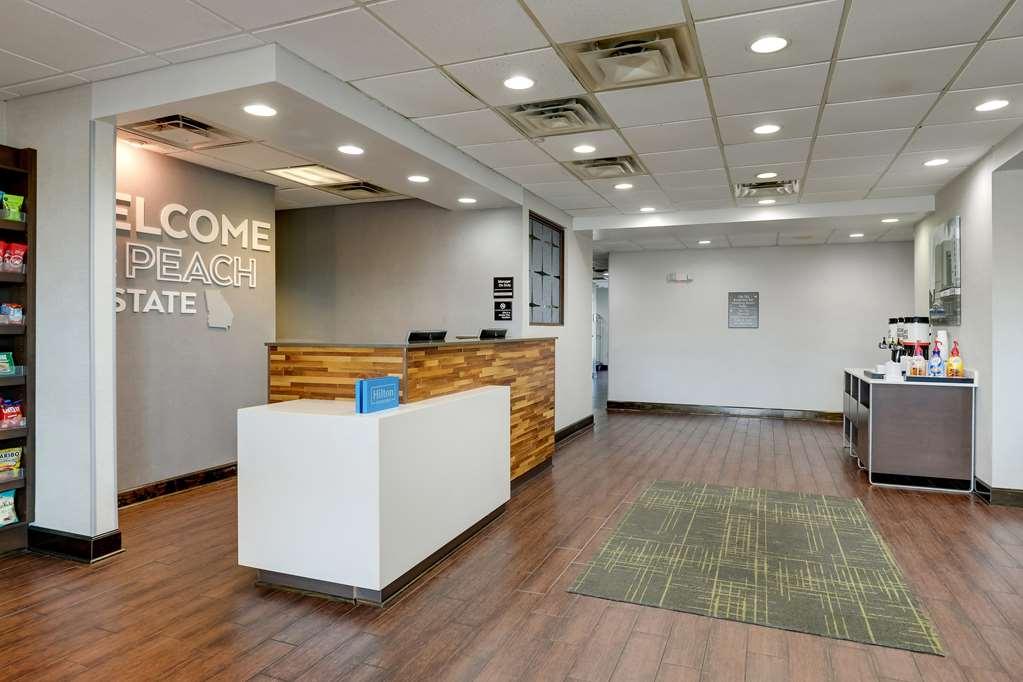 Hampton Inn Моултрі Інтер'єр фото