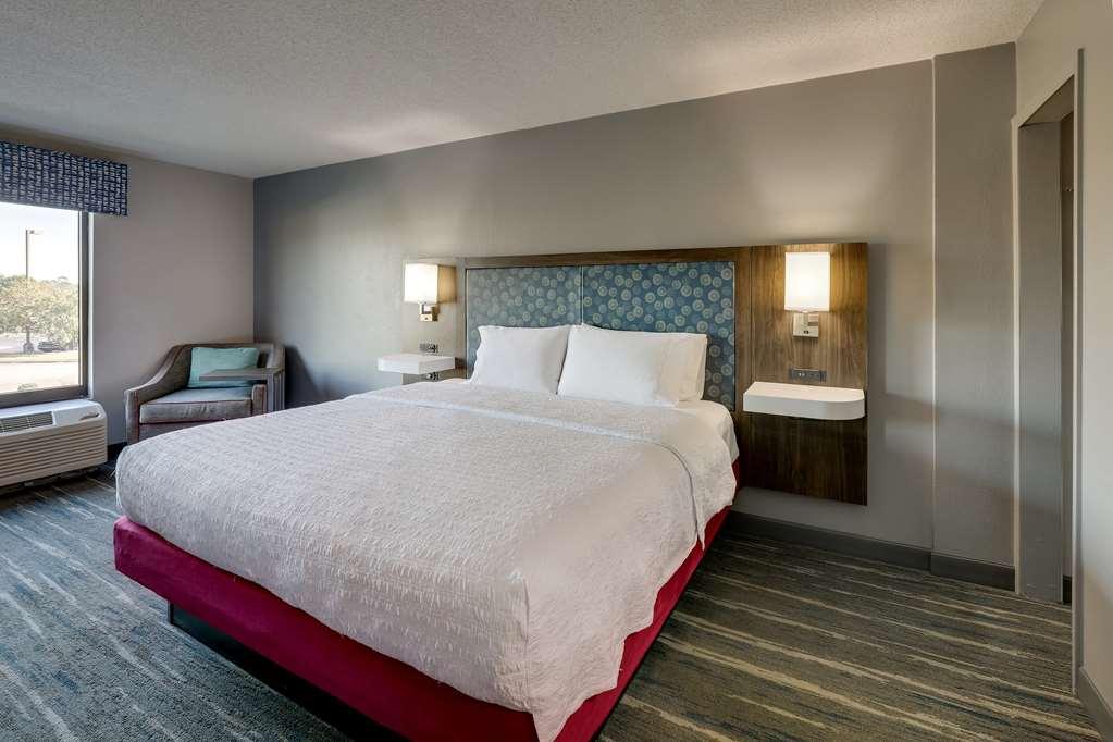 Hampton Inn Моултрі Номер фото