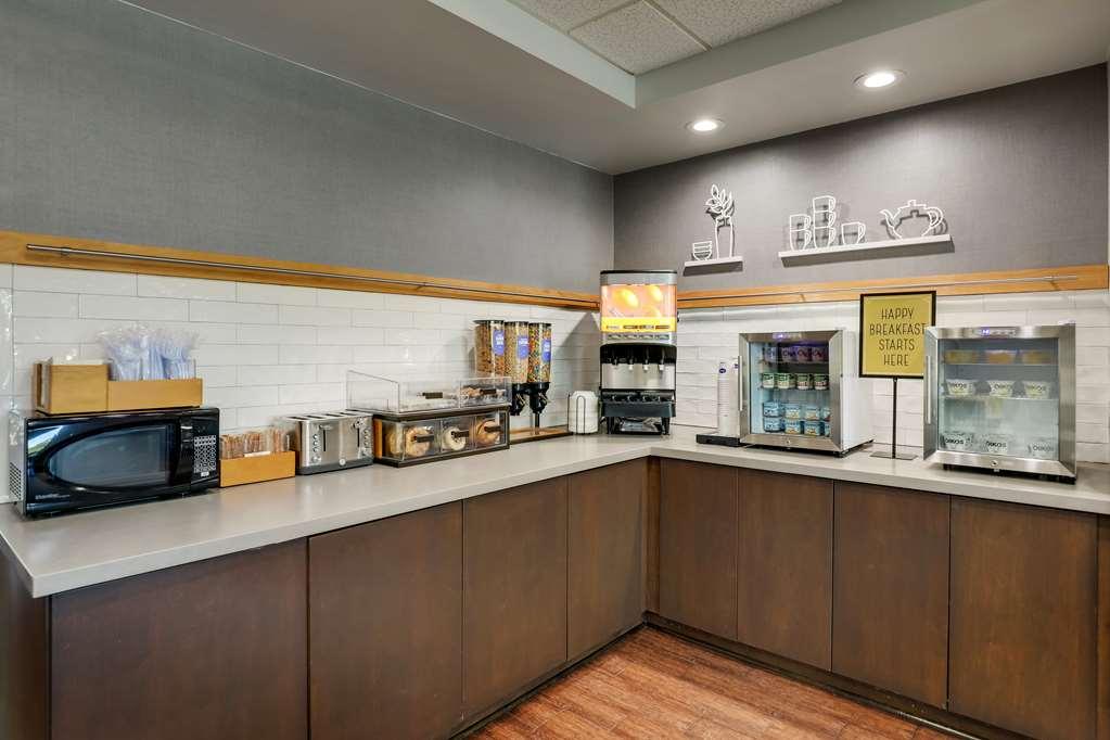 Hampton Inn Моултрі Ресторан фото