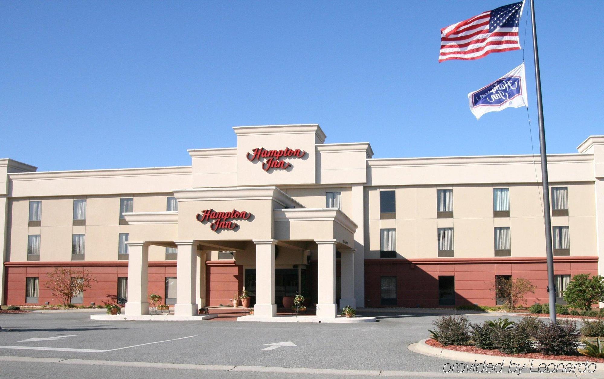 Hampton Inn Моултрі Екстер'єр фото